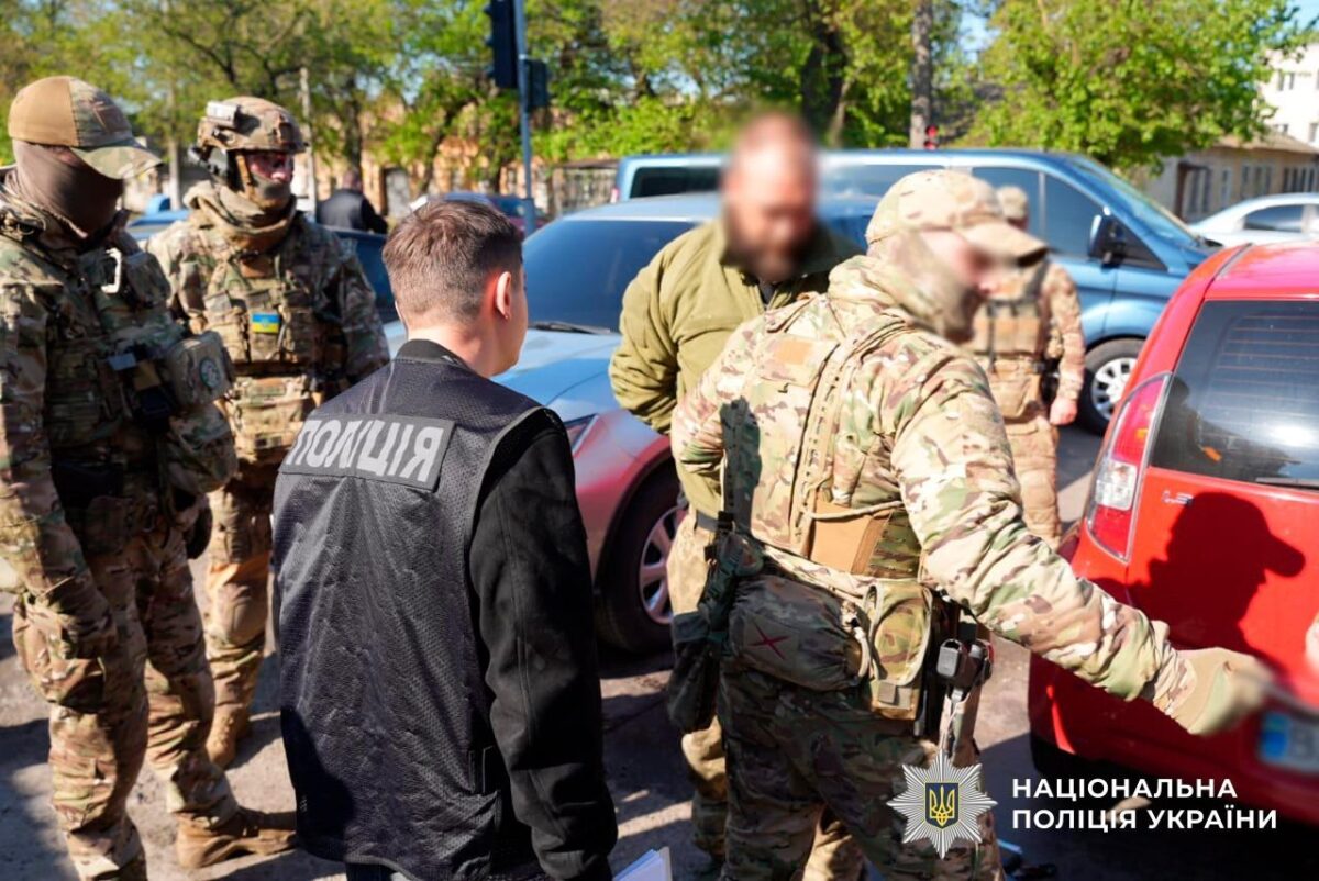 Одна із наймасштабніших спецоперацій: Нацполіція ліквідовує наркоосередки у 15 регіонах України